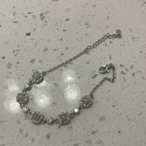 Radiant opal bracelet